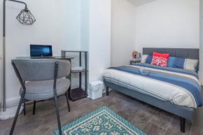 Modern family home w/Wi-Fi, Netflix, self check-in